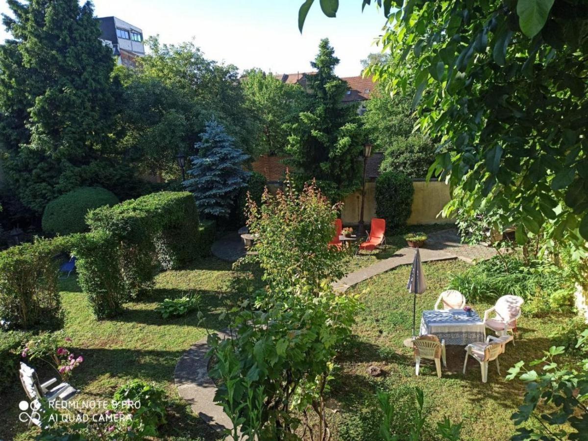 Cocic Garden Apartment Osijek Exterior photo